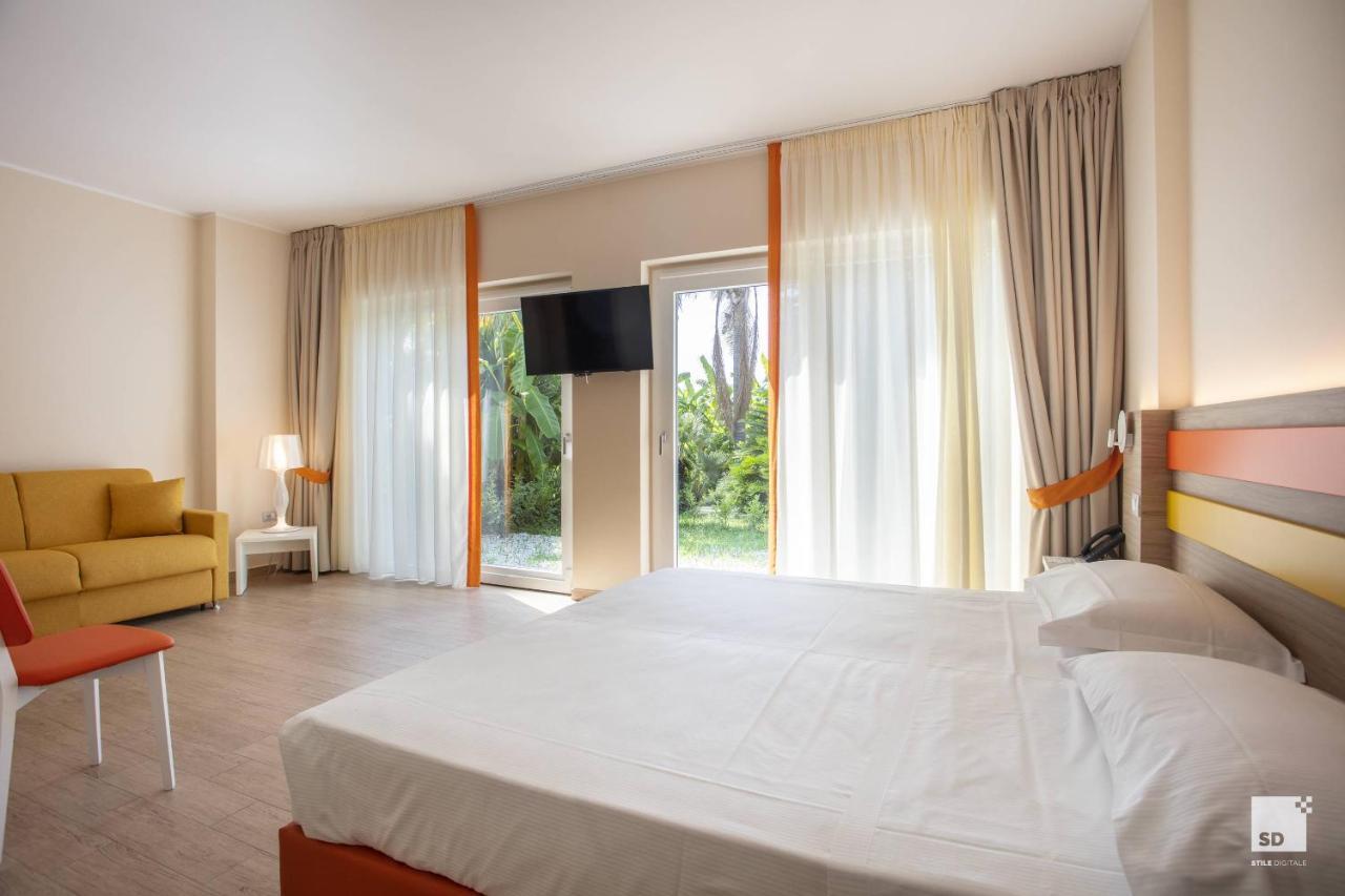 Tonicello Hotel Resort & Spa Capo Vaticano Exterior photo