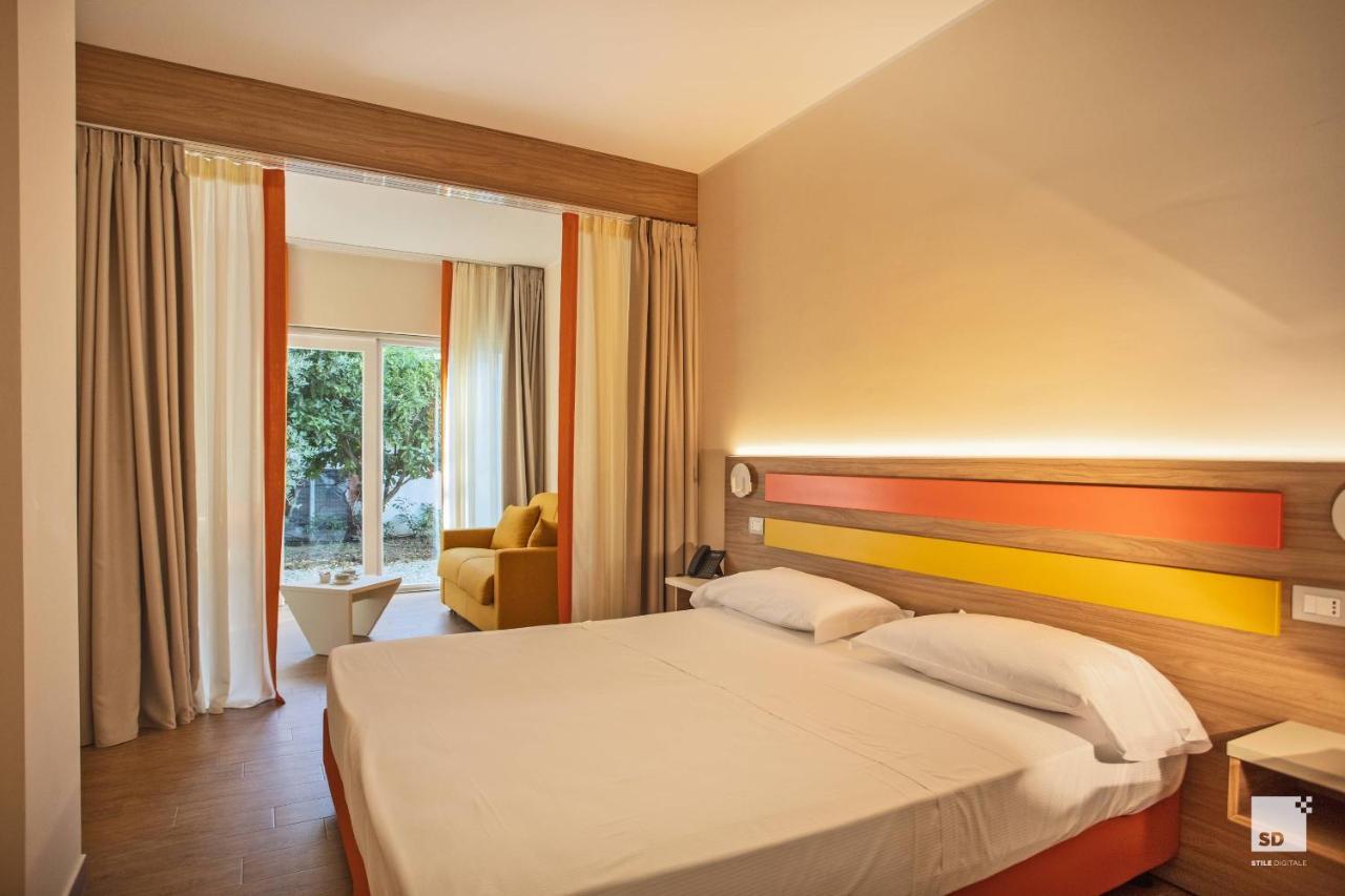 Tonicello Hotel Resort & Spa Capo Vaticano Exterior photo